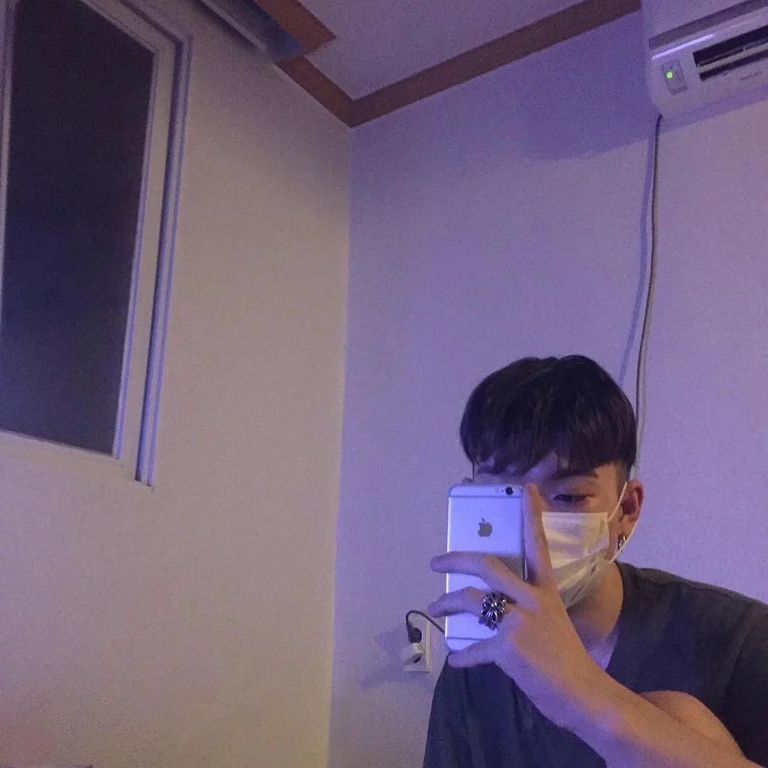 荣灵晨荣