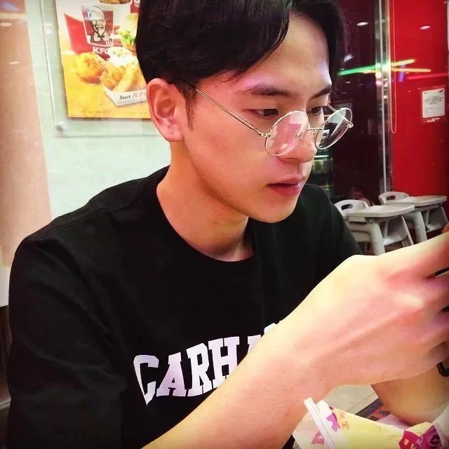 戴楠成杰