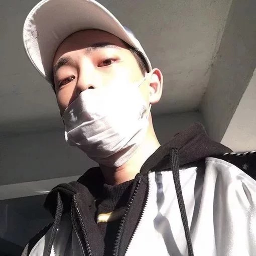 葛蝶春妮
