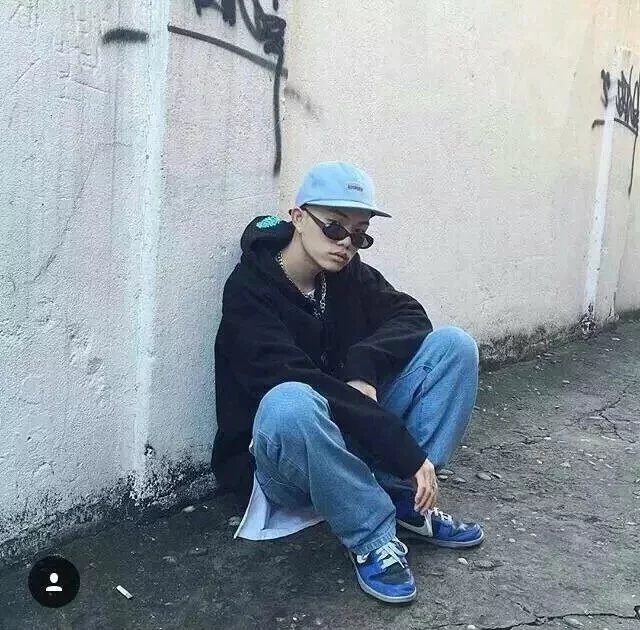 冉初勤菁
