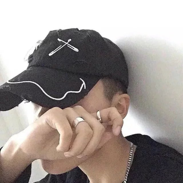 司马琬烁琼